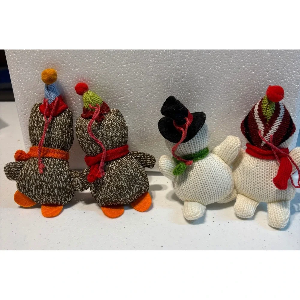 Set of 4 Knit Christmas Holiday Decorations Penguins Snowmen Figurines Ornaments